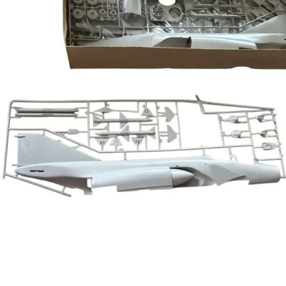 Vintage Revell F-4J Phantom II 1/32 Model Kit Complete Unbuilt Open Box